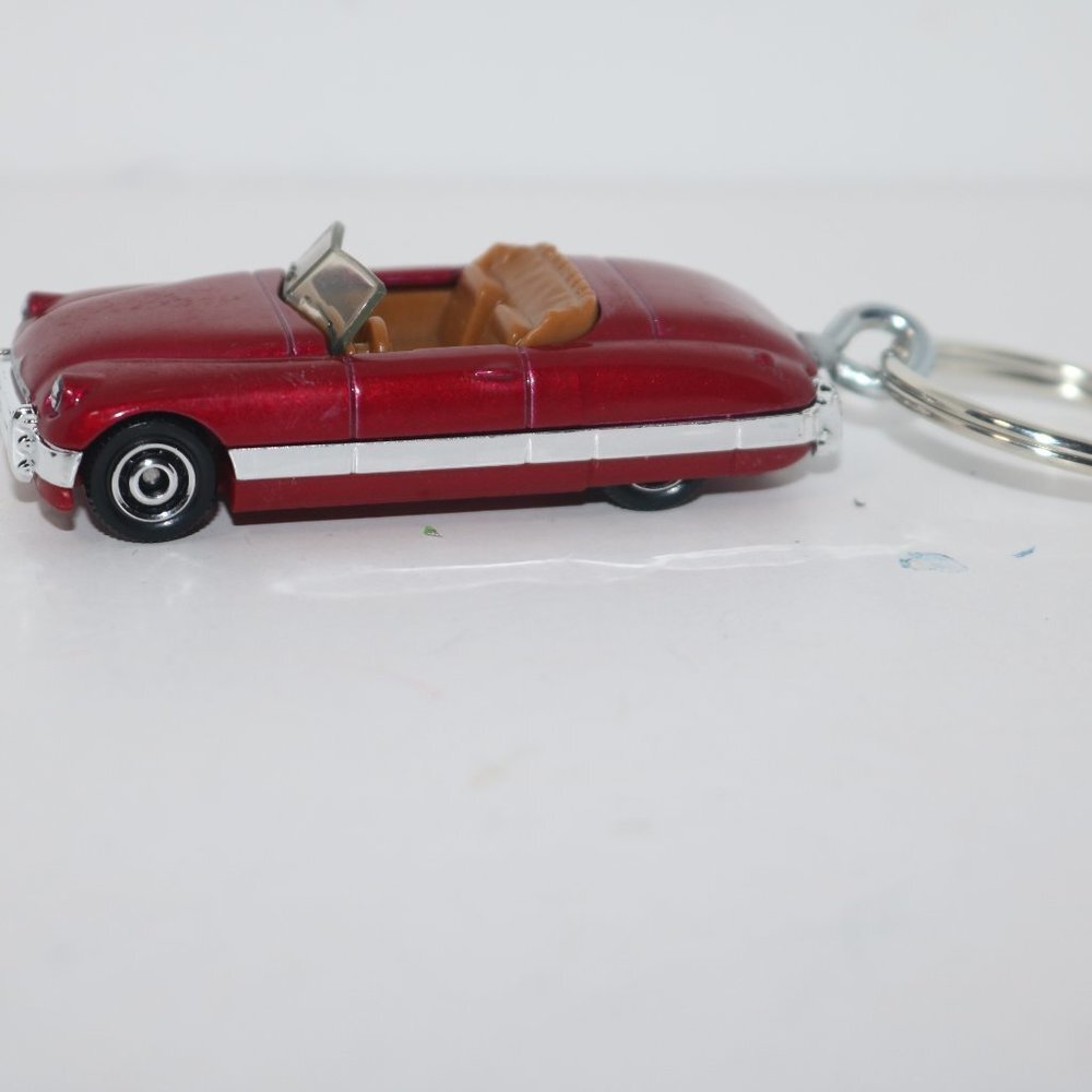 Matchbox 1949 Kurtis Sport car CUSTOM keychain - Picture 2 of 4